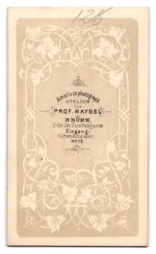 Fotografie Mayssl, Brünn, Schwedengasse Nr. 12., Mann im Anzug mit Vollbart
