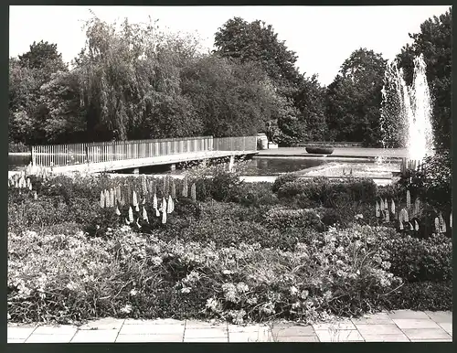 12 Fotografien Ansicht Erfurt, Herausgeber PGH Film & Bild Berlin, Foto Hoffmann, Oelsnitz, Das Leben im Sozialismus-DDR