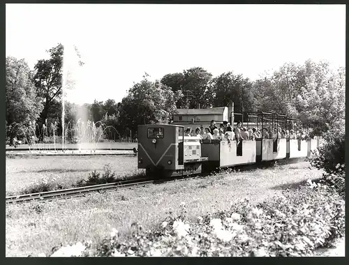 12 Fotografien Ansicht Bernburg, Herausgeber PGH Film & Bild Berlin, Foto W. Krieg, Bernburg, Leben im Sozialismus-DDR