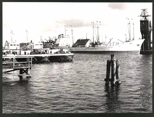 12 Fotografien Ansicht Stralsund, Herausgeber PGH Film und Bild Berlin, Foto Günter Ewald, Das Leben im Sozialismus-DDR