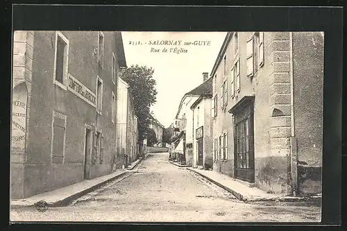 AK Salornay-sur-Guye, Rue de l`Église, Strassenpartie