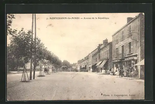 AK Montchanin-les-Mines, Avenue de la Republique