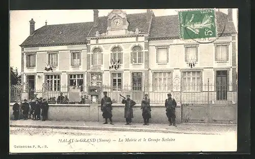 AK Malay-le-Grand, La Mairie et le Groupe Scolaire