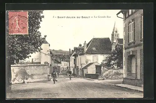 AK Saint-Julien-du-Sault, La Grande Rue, Strassenpartie