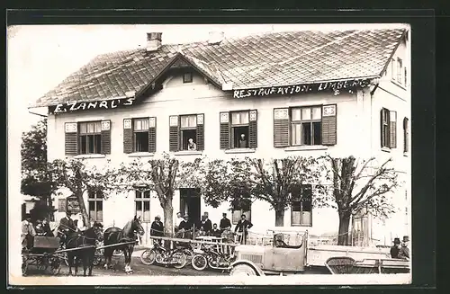 Foto-AK Umberg, Restaurant von E. Zanal, Motorräder und LKW