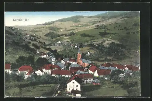 AK Schnierlach, Ortsansicht mit der Kirche im Zentrum