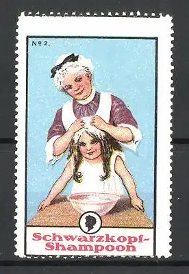 Reklamemarke Schwarzkopf-Shampoon, Mutter wäscht der Tochter die Haare