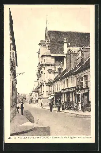 AK Villeneuve-sur-Yonne, Ensemble de l'Eglise Notre-Dame