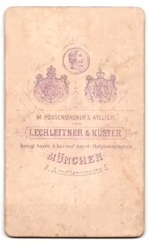 Fotografie Lechleitner & Küster, München, Portrait bayr. Offizier, Epauletten