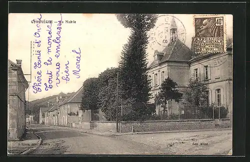 AK Gy-L`Eveque, La Mairie, Strasse durch den Ort