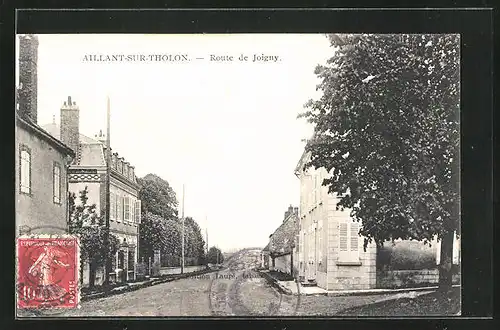 AK Aillant-sur-Tholon, Route de Joigny, Strasse an den Wohnhäusern