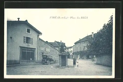 AK Vire, Place des Becs, Femme avec enfants avant Fontaine