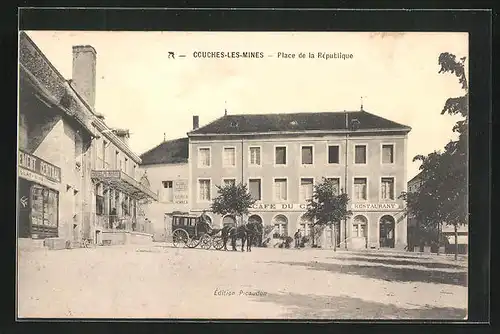 AK Couches-les-Mines, Place de la Republique, Cafe et Restaurant