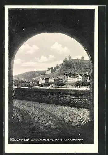 AK Würzburg, Blick durch das Kranentor mit Festung Marienberg
