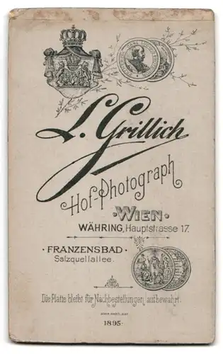 Fotografie L. Grillich, Wien-Währing, Hauptstrasse 17, Portrait bürgerlicher Herr mit Fliege und Vollbart