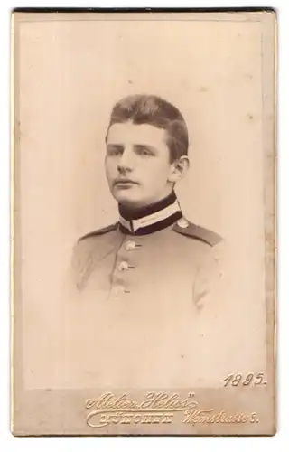 Fotografie Atelier Helios, München, Weinstr. 8, Portrait Soldat in Garde Uniform