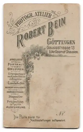 Fotografie Robert Bein, Göttingen, Gaussstr. 13 Ecke Geismar Chaussee, Soldaten in Uniform mit Schulterstück Rgt. 87