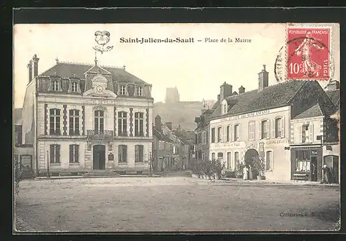 AK Saint-Julien-du-Sault, Place de la Mairie