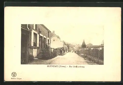 AK Bléneau, Rue de Courtenay, Strassenpartie