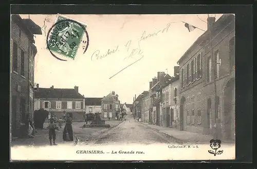 AK Cerisiers, La Grande Rue, Partie am Ehrenmal