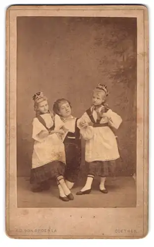 Fotografie Ed. von Spoenla, Köthen, Portrait Kinder in Faschingskostümen