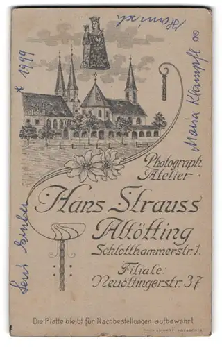 Fotografie Hans Strauss, Altötting, Ansicht Altötting, rück. Blick zum Kloster, vorder. Mädchen in Konfirmationskleidern