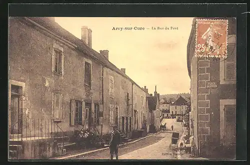 AK Arcy-sur-Cure, La Rue du Pont