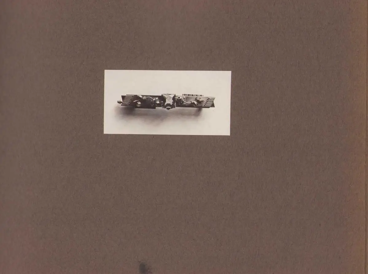 Fotoalbum mit 28 Fotografien Goldschmied Handarbeiten, Art Deco Ringe, Bauhaus Designe, Edelsteine 4