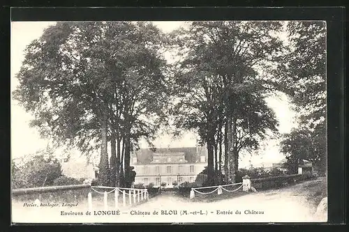 AK Blou, Entrée du Château