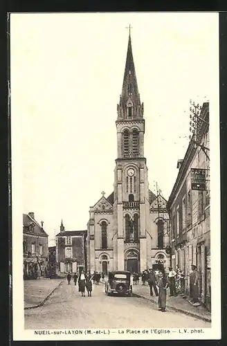 AK Nueil-sur-Layon, La Place de l`Eglise