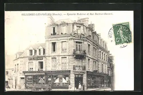 AK Villedieu-les-Poêles, Epicerie Moderne et Rue Docteur-Havard