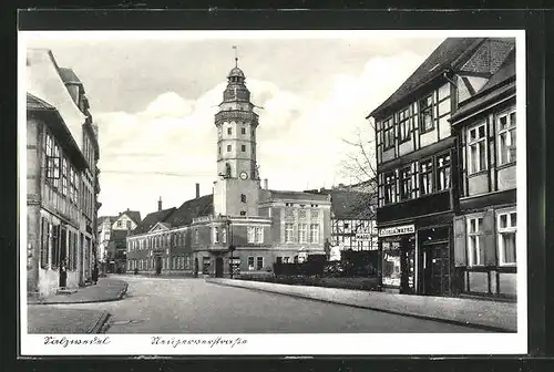 AK Salzwedel, Neuperverstrasse mit Rathausturm