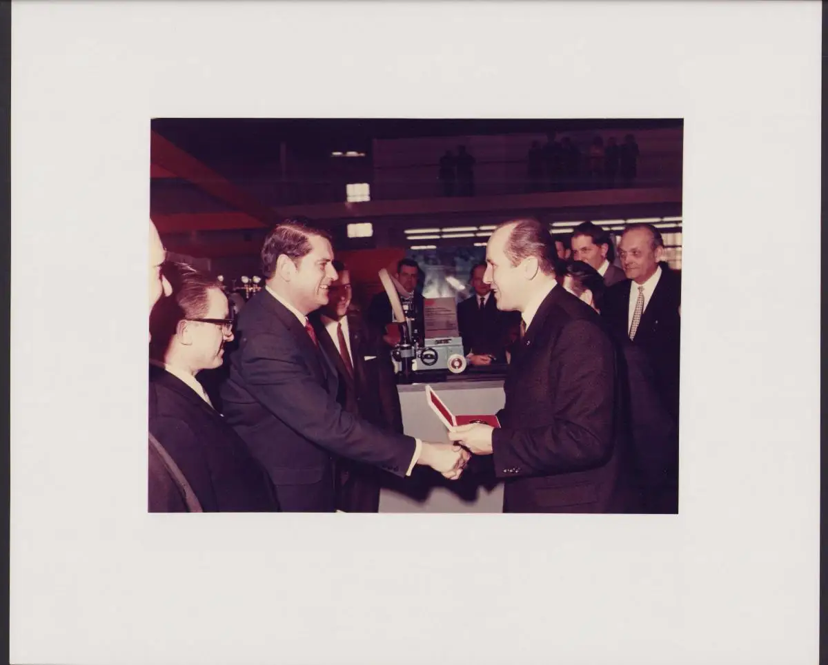 6 Farb-Fotografien VEB Mansfeld-Kombinat  Wilhelm Pieck , Ausstellung Messe Leipzig, Metallproduktion, DDR 4