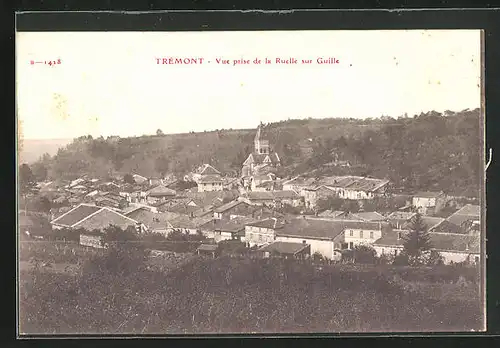 AK Trémont, Vue prise de la Ruelle sur Guille