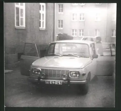 Fotografie Auto Wartburg, PKW mit Kennzeichen TG43-41