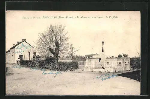 AK Beaulieu-sous-Bressuire, Le Monument aux Morts