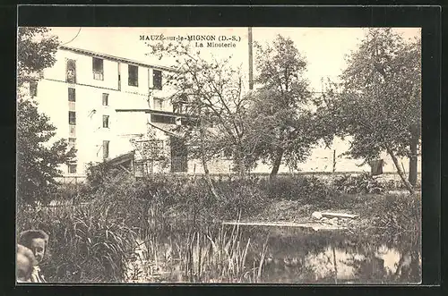 AK Mauzé-sur-le-Mignon, La Minoterie