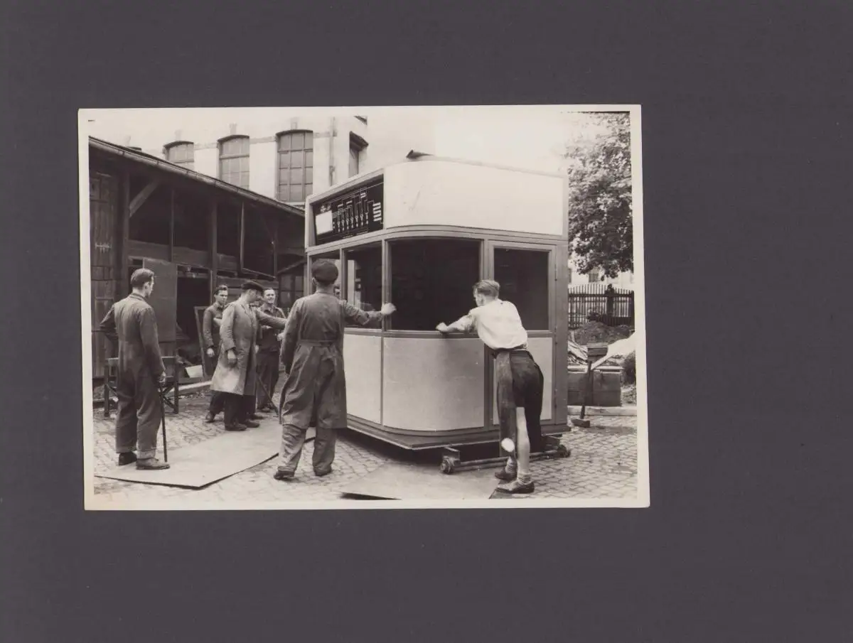 2 Fotoalben 60 Fotografien EBEHAKO GmbH, Ansicht Zwickau, Umspannwerk, Schaltanlage, Elektrotechnik DDR 0