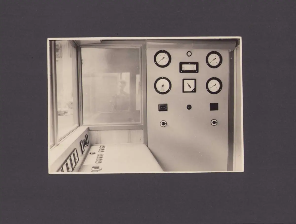 2 Fotoalben 60 Fotografien EBEHAKO GmbH, Ansicht Zwickau, Umspannwerk, Schaltanlage, Elektrotechnik DDR 13