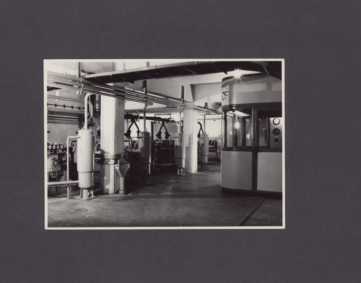 2 Fotoalben 60 Fotografien EBEHAKO GmbH, Ansicht Zwickau, Umspannwerk, Schaltanlage, Elektrotechnik DDR 9