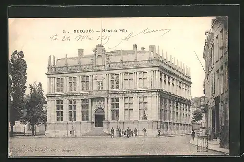 AK Bergues, Hotel de Ville