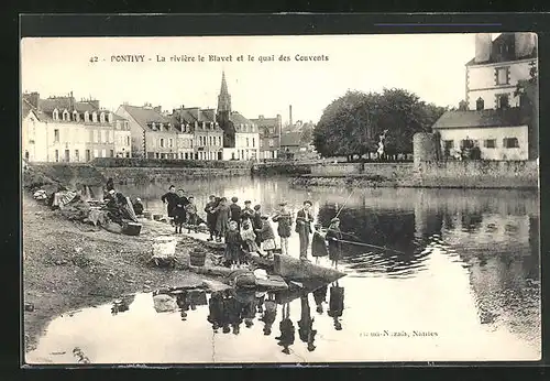 AK Pontivy, La riviere le Blavet et le quai des Couvents