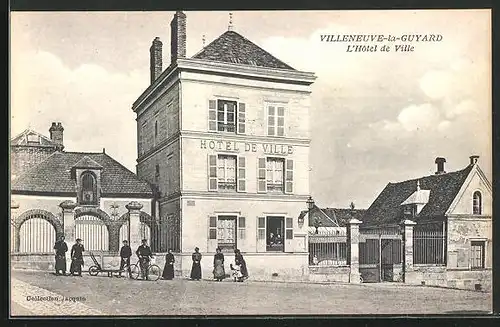 AK Villeneuve la Guyard, L` Hôtel de Ville