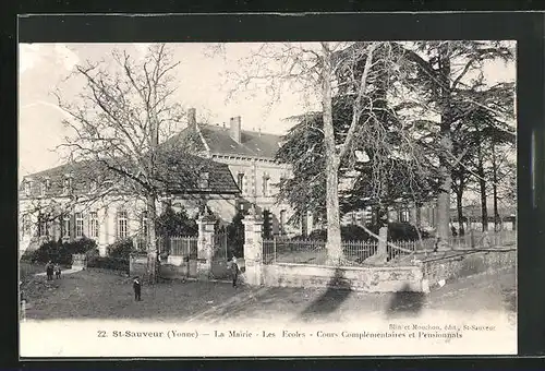 AK Saint-Sauveur, La Mairie, Les Ecoles