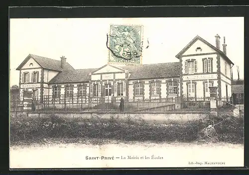 AK Saint-Privé, La Mairie et les Écoles
