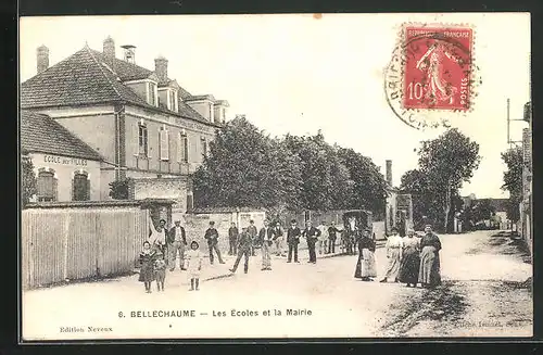 AK Bellechaume, Les Écoles et la Mairie