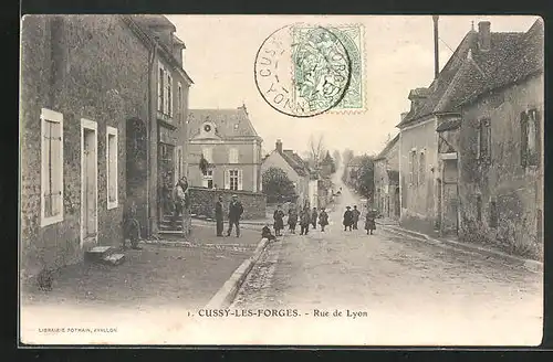 AK Cussy-les-Forges, Rue de Lyon, Strassenpartie