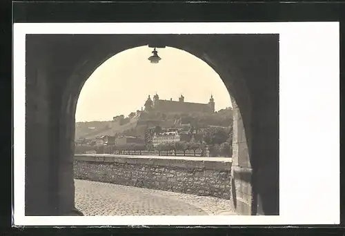 Foto-AK Würzburg, Blick zur Festung
