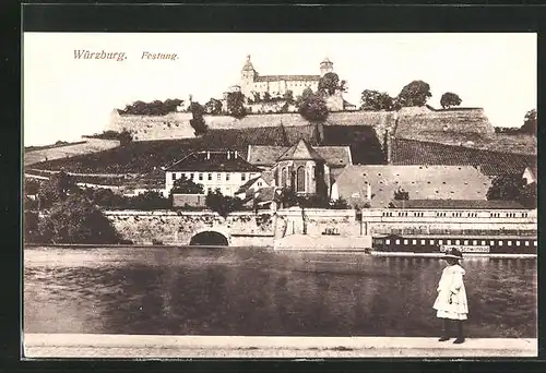 AK Würzburg, Mainufer mit Damen-Schwimmbad, Blick zur Festung