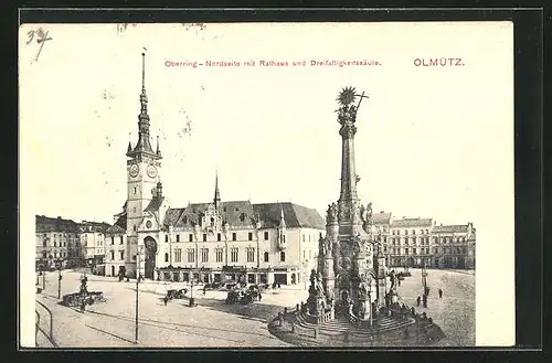 AK Olmütz, Oberring-Nordseite mit Rathaus und Dreifaltigkeitssäule